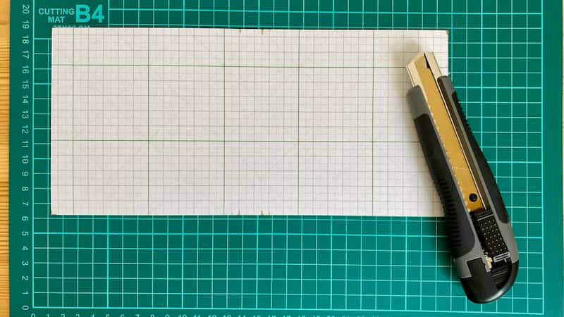 手帳を作る　型紙を切り取る